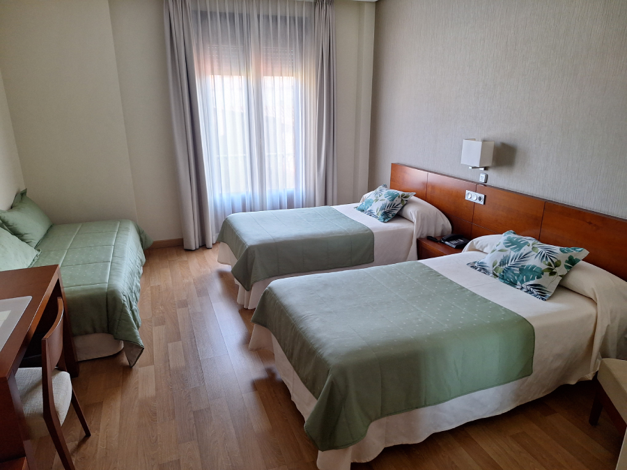 Hotel Astura - reserva habitación en Valencia de Don Juan Hotel Astura - reserva habitación en Valencia de Don Juan